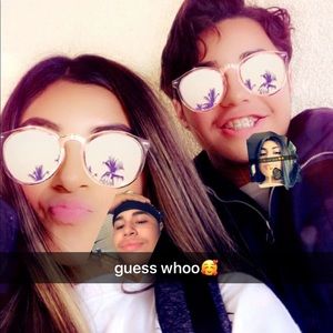 Meet your Posher, Monica